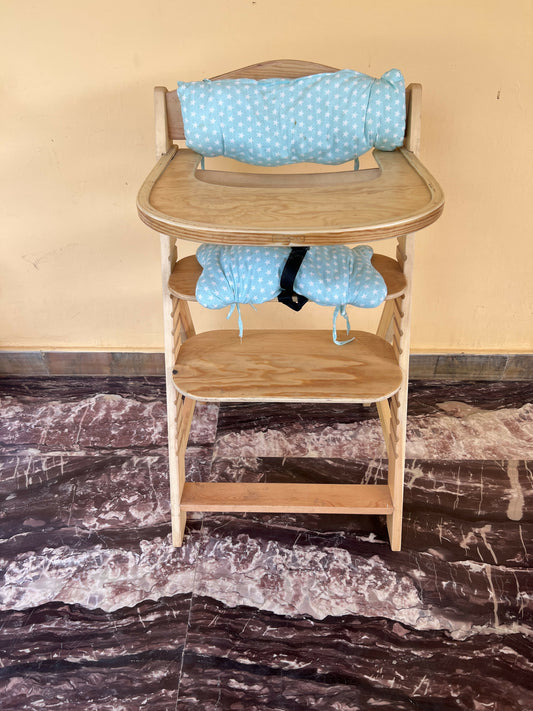 BABYHUG Reine Wooden Dinning High Chair With Cushion