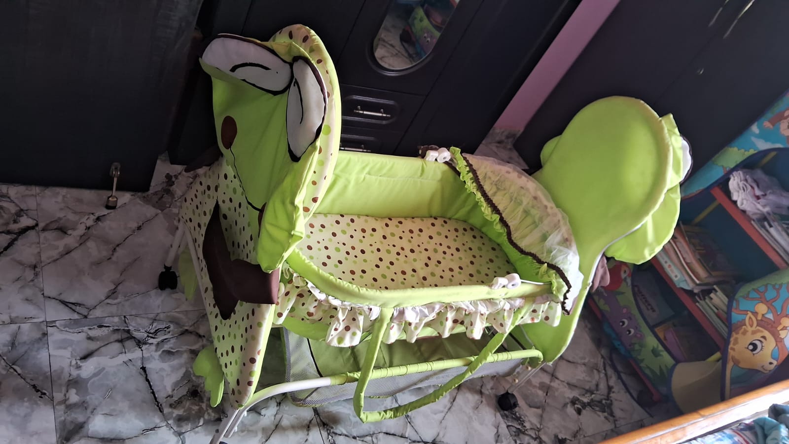 BABYHUG Froggy Print Cradle With Mosquito Net And Swing Lock function - Green Storage Basket, Wheels with Lock