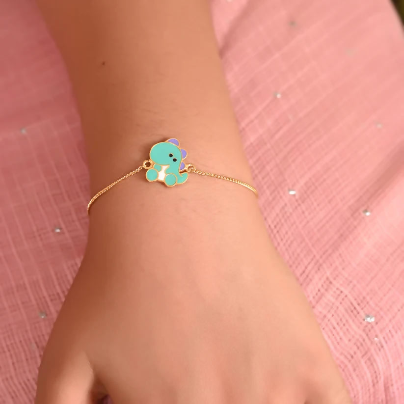 Buy Baby Bracelets – handcrafted, hallmark-certified jewellery designed safely for little ones.