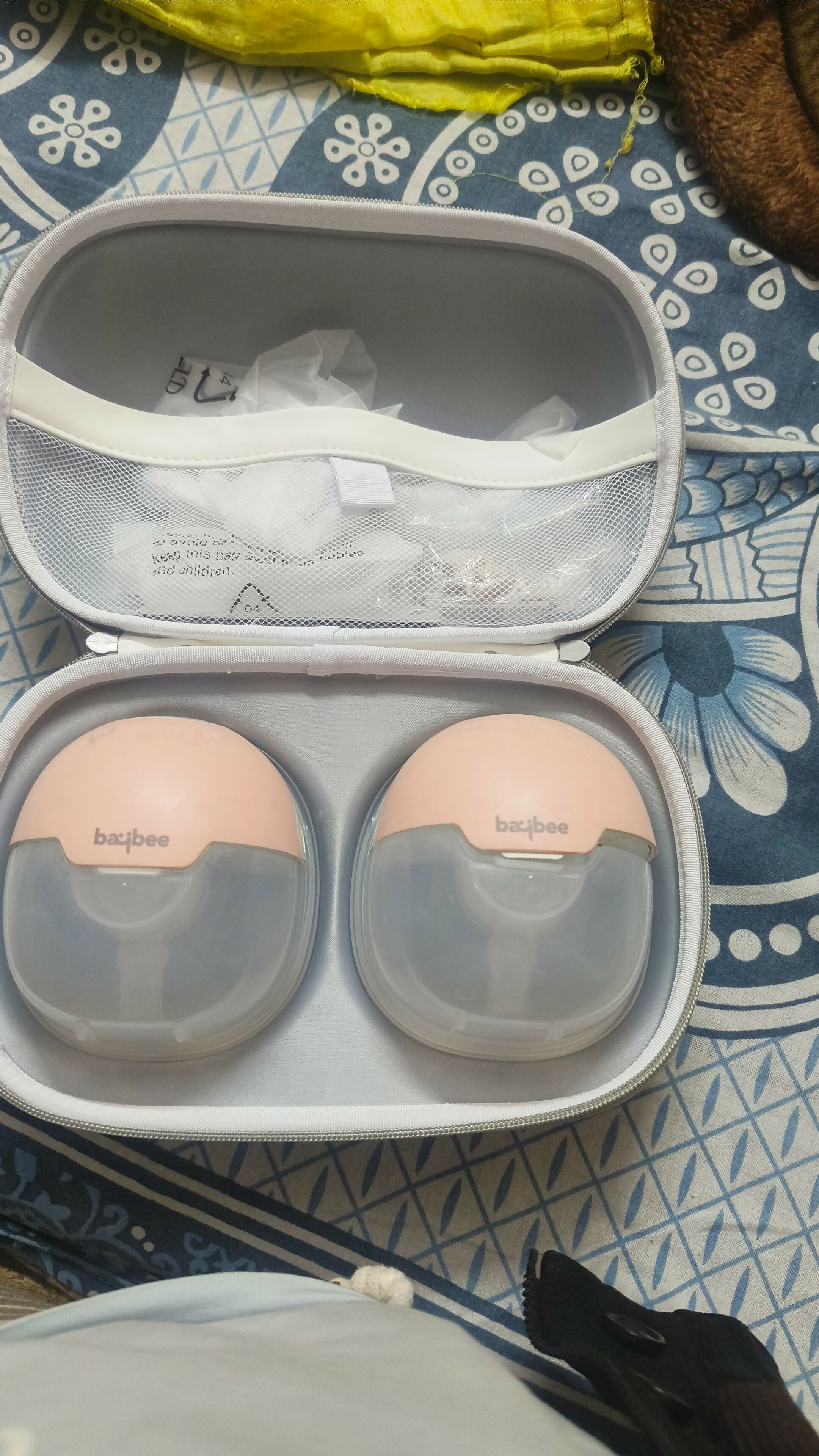 BAYBEE Wearable Electric Breast Pump