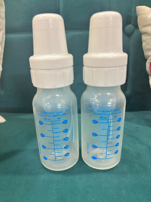 Dr. BROWNS OPTIONS PLUS anti-colic bottles – proven vented design to support comfortable feeding and nutrient retention.

