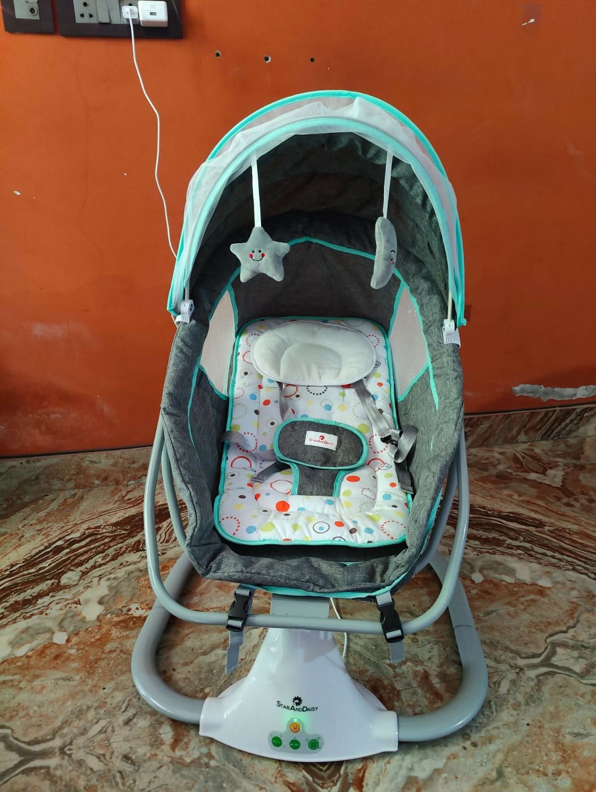 STAR AND DAISY Automatic Baby Rocker / Swing - PyaraBaby