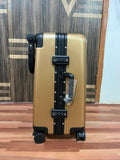 BUTT BABY Sit & Go – the ultimate ride-on cabin luggage for kids, with smart storage and smooth travel fun.

