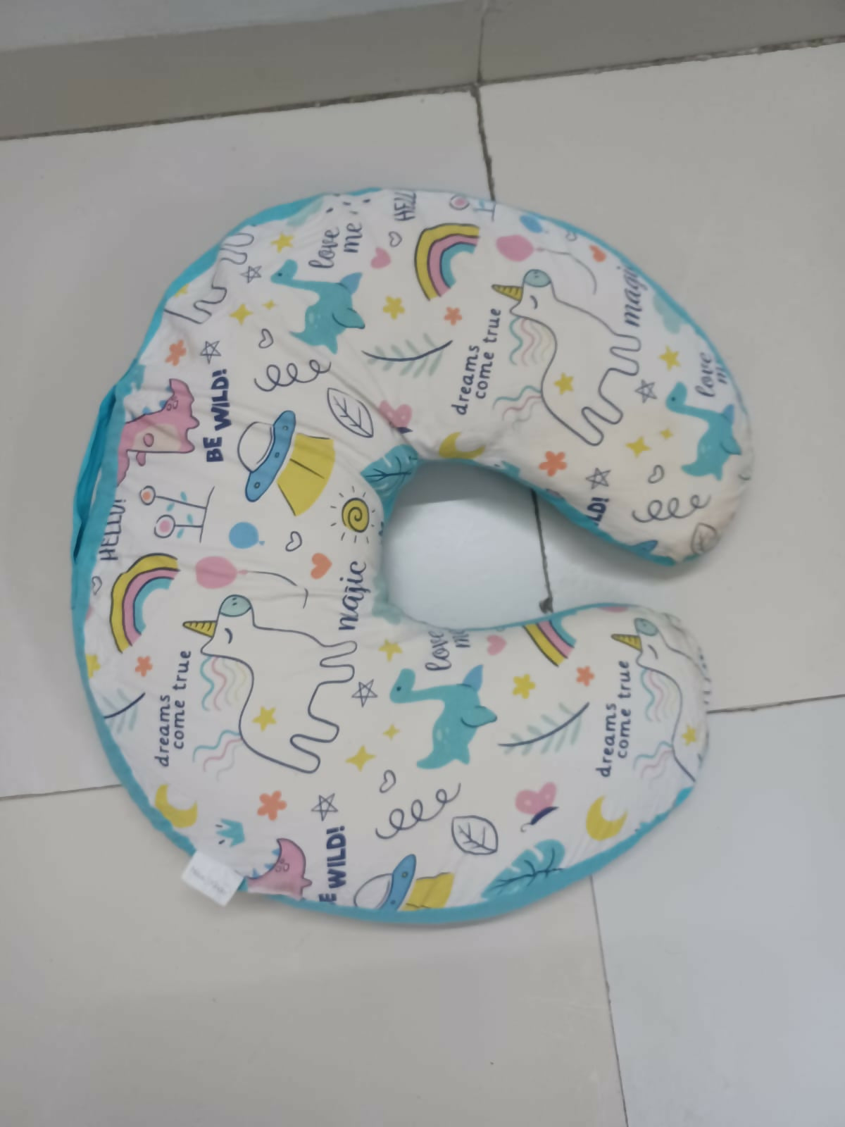 Haus & Kinder nursing pillow, baby feeding pillow, breastfeeding support cushion, washable nursing pillow, comfortable feeding pillow