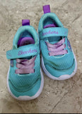 👧✨ Adorable Shoes for 2-Year-Old Girl – Great Condition! ✨👟