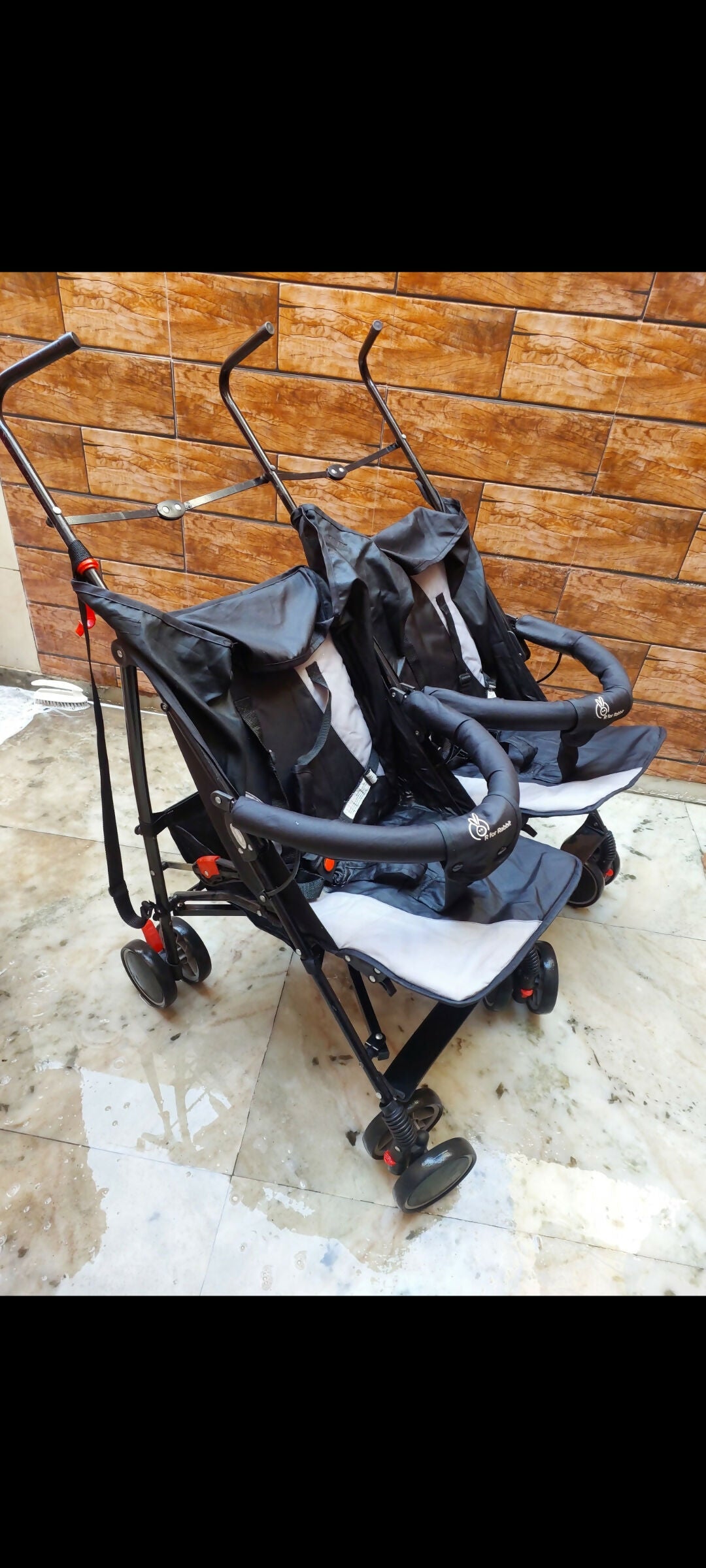 R FOR RABBIT  Twin Pram Stroller