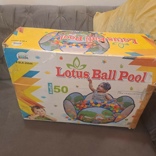 Lotus ball pull toy – fun, colorful, and perfect for encouraging your little one’s first steps.

