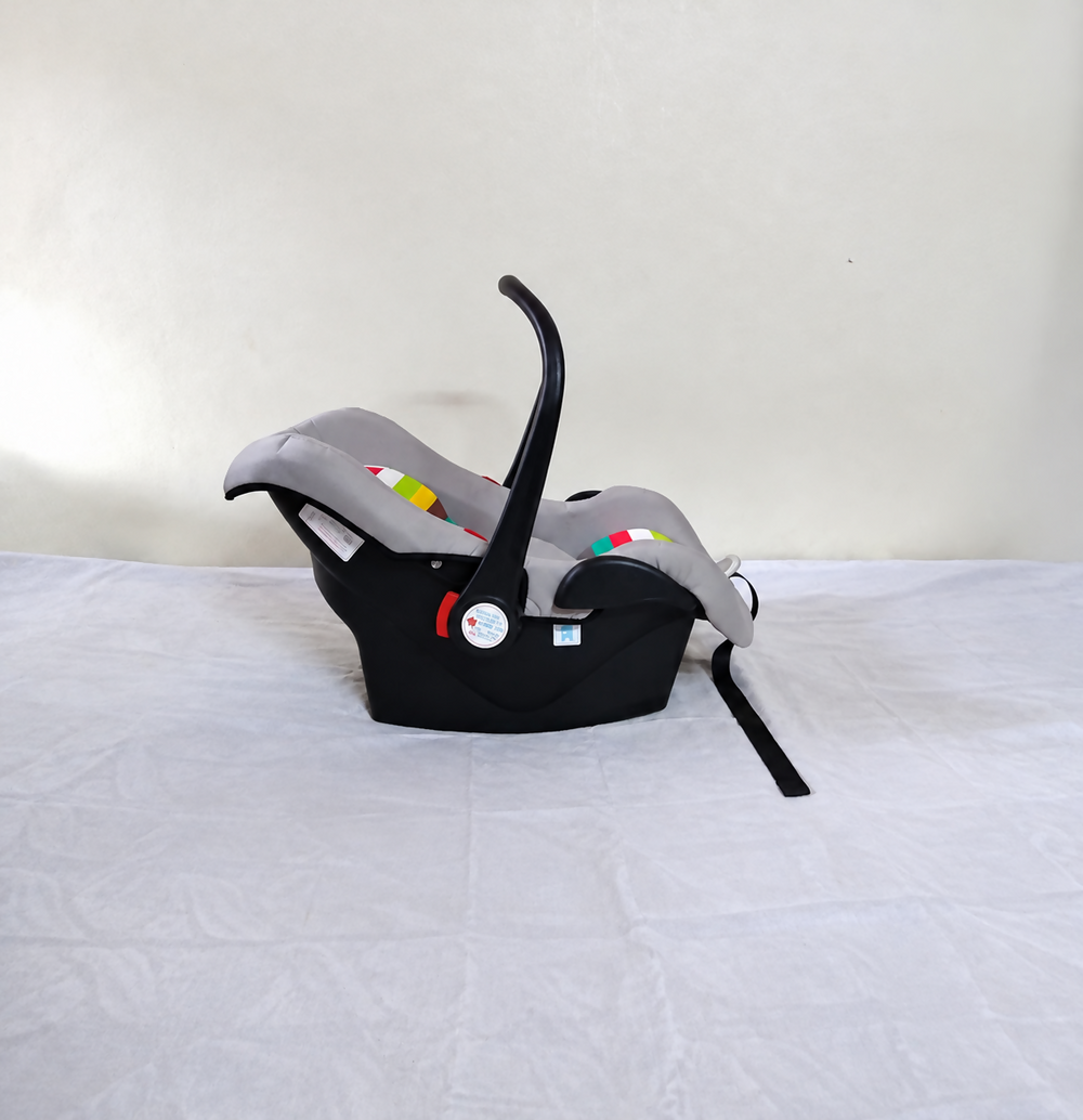 R for Rabbit Picaboo Rainbow Infant Car Seat Carry Cot Grey B192