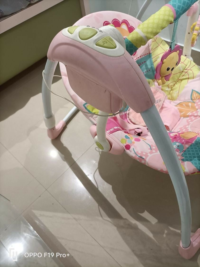 Shop now for the MASTELA Baby Musical Swing, combining comfort, soothing melodies, and engaging entertainment for your little one!