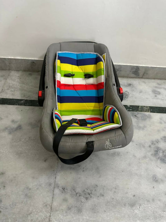 Travel safely and comfortably with the R FOR RABBIT Car Seat, offering advanced safety features and superior comfort for your little one.