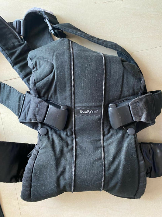Simplify parenting on-the-go with the BABYBJORN Baby Carrier in Black, offering comfort, support, and style for both parent and baby.