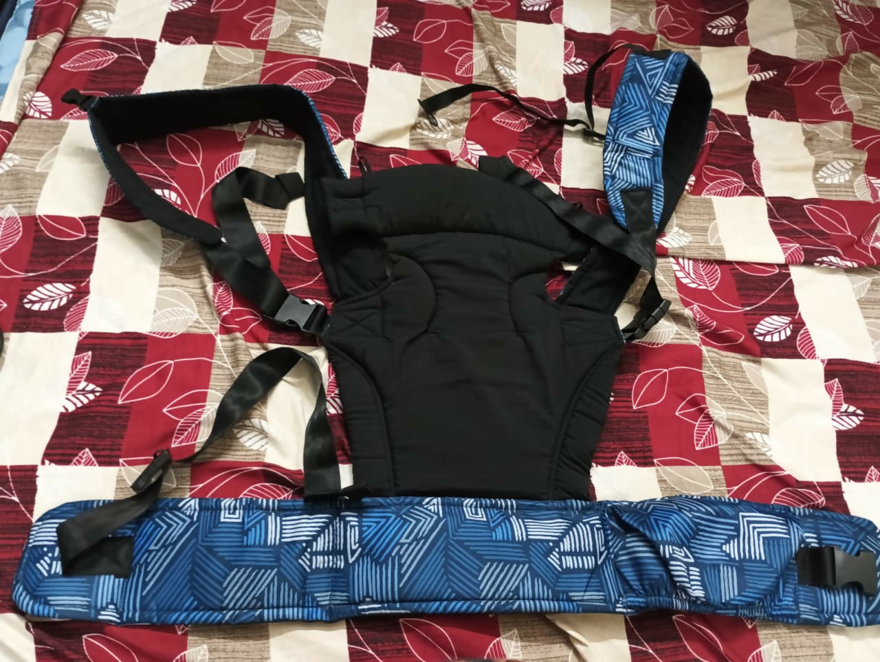 LITTLEBUM Hands-Free Baby Carrier, blue, black 