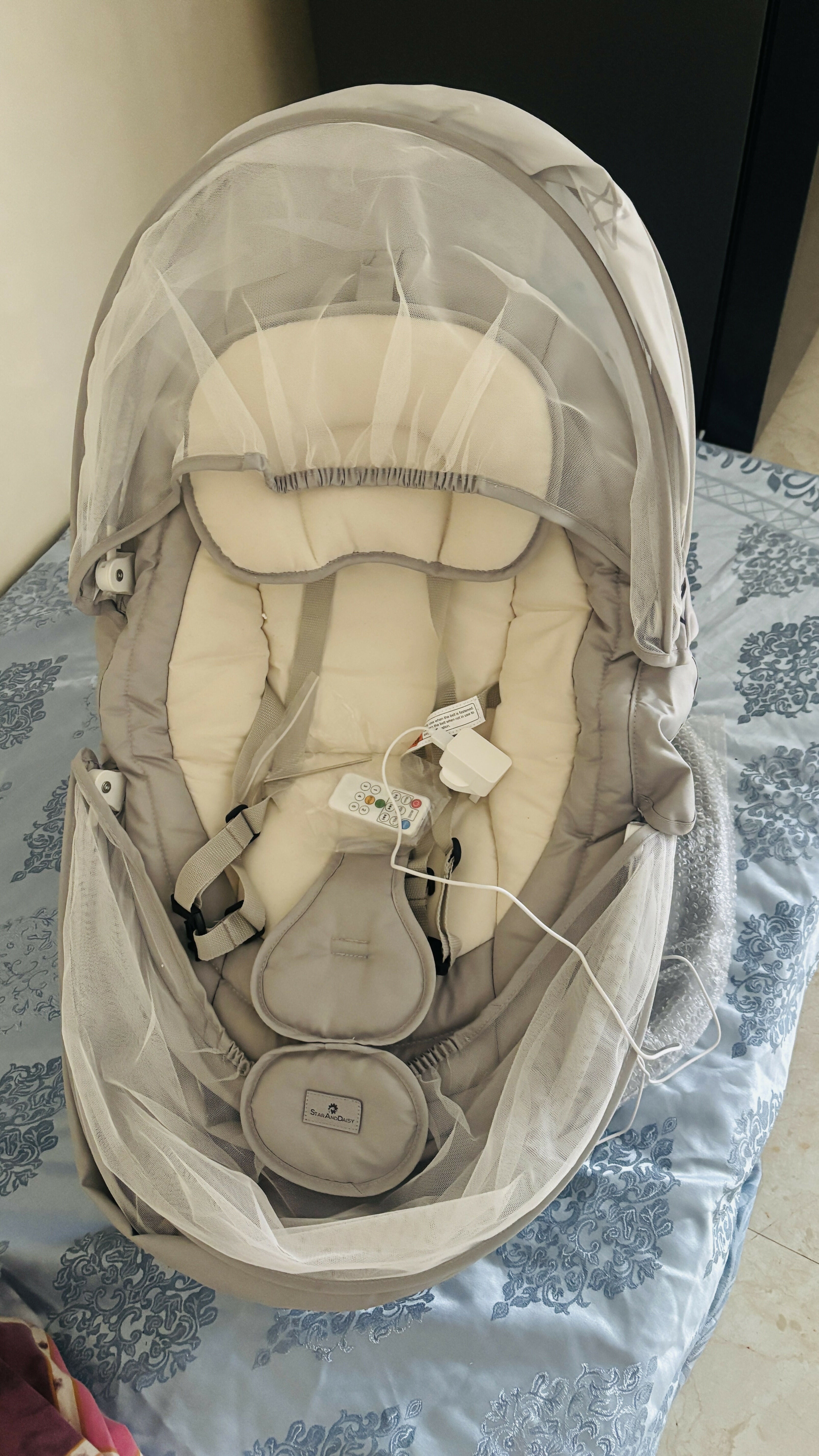 STAR & DAISY Multi-Function Electric Baby Swing Rocker with Bluetooth