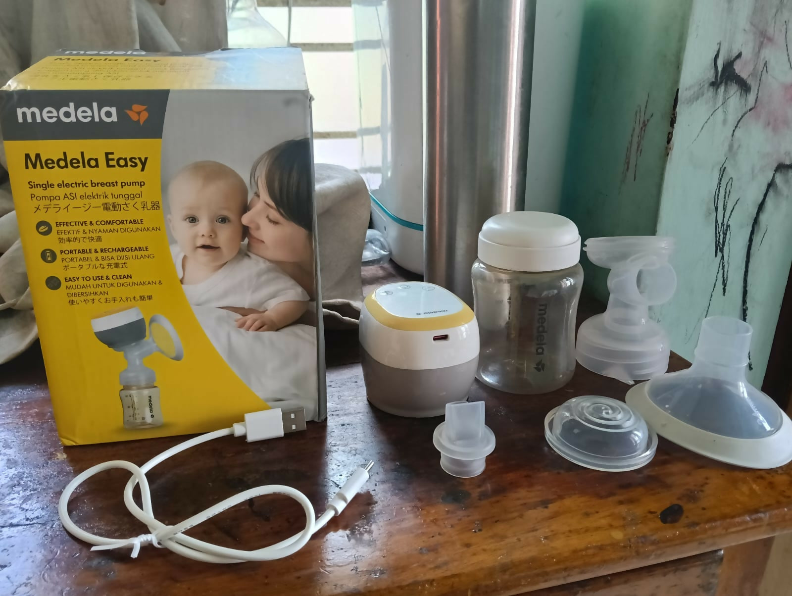 MEDELA  Easy Electric Pump