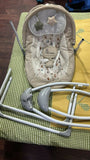 R FOR RABBIT Snicker Automatic Swing