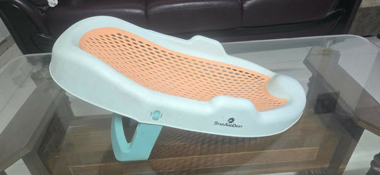 STAR & DAISY  Baby Bath Tub Seat (Anti Slip) Chair  Foldable  Baby Bath Chair (Orange )