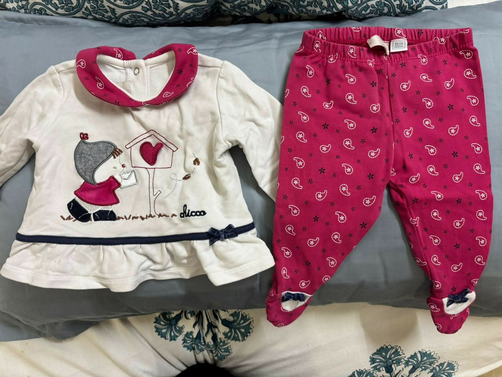 Keep your baby snug during mild chilly days with this soft cotton top and bottom set. 