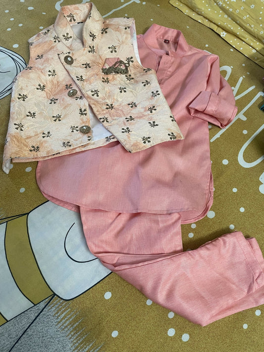 Pink traditional outfit with embroidered vest 