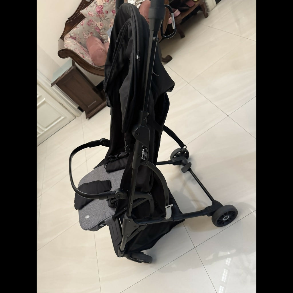 Evenflo Urbini Lightweight Itsi Stroller/Pram