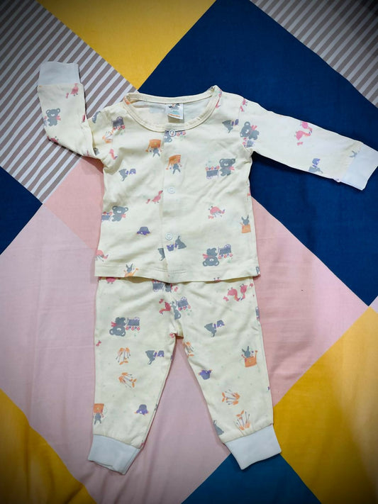 Discover the Little Unicorn Pure Cotton Baby Full Sleeves Set, offering 100% pure cotton comfort with an adorable unicorn design, perfect for keeping your baby cozy and stylish all day long.
