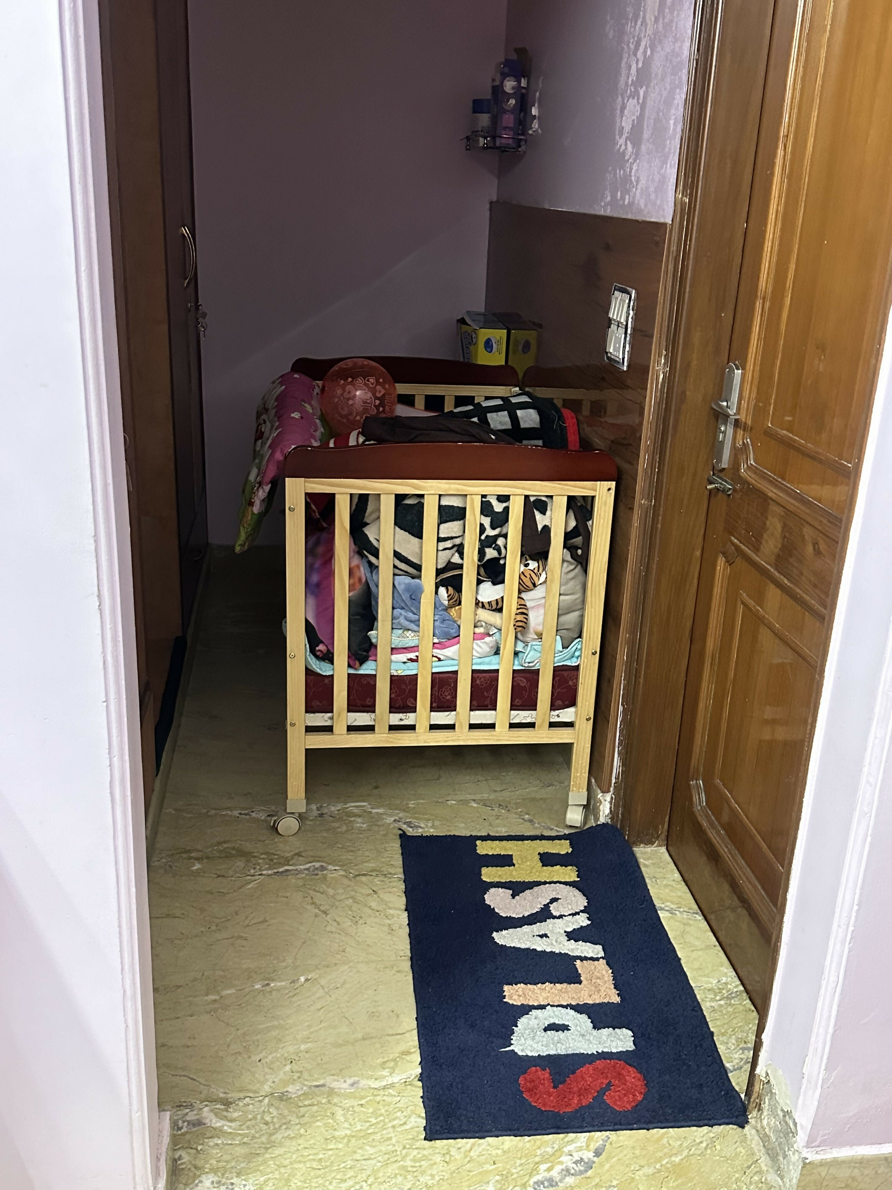 BABYHUG Baby Cot/Crib, Dimensions: L115×W68×H89 cm - PyaraBaby