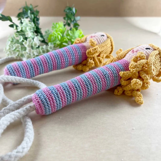 Cute skipping rope – playful, colorful, and perfect for active little jumpers.

