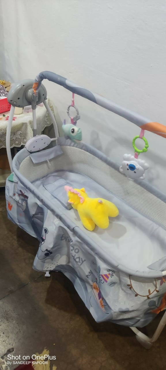 INFANTSO Automatic Baby Cradle & Swing – Cute, Comfortable & Safe
