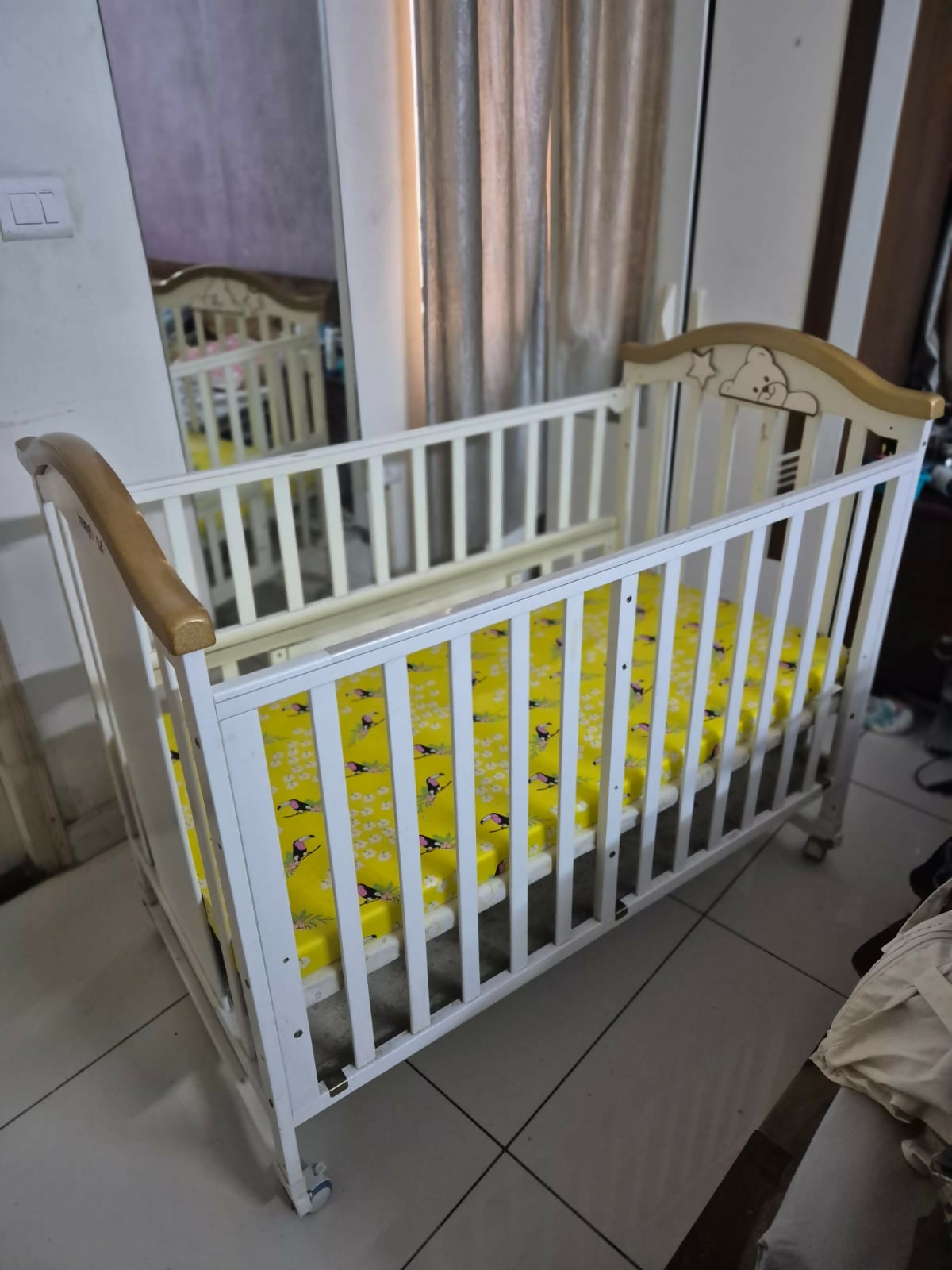 HUNY  HUNY 15 in 1 Cot/Crib(20 x 68 x 103)
