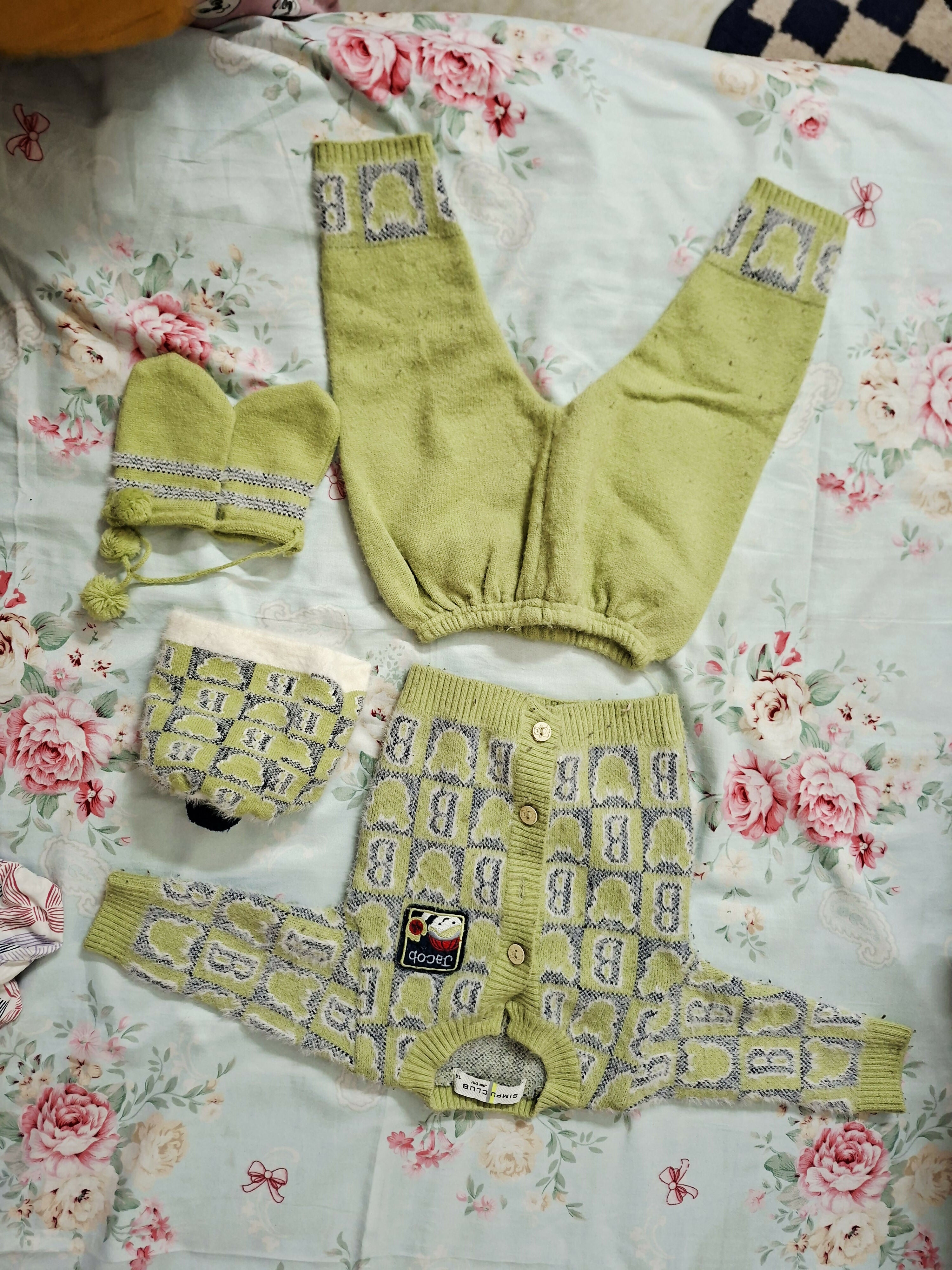 Baby Clothing 18 items (6-12 months)