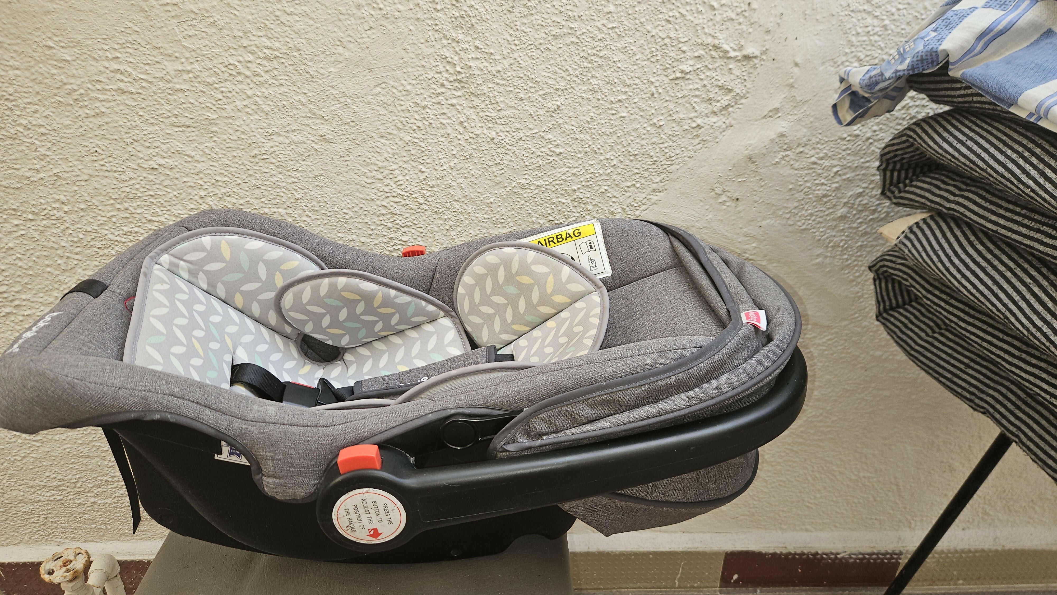 Babyhug carrycot