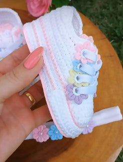 Step into style with our Handmade Customizable Shoes for Baby, offering comfort and personalization for your little one's precious feet.