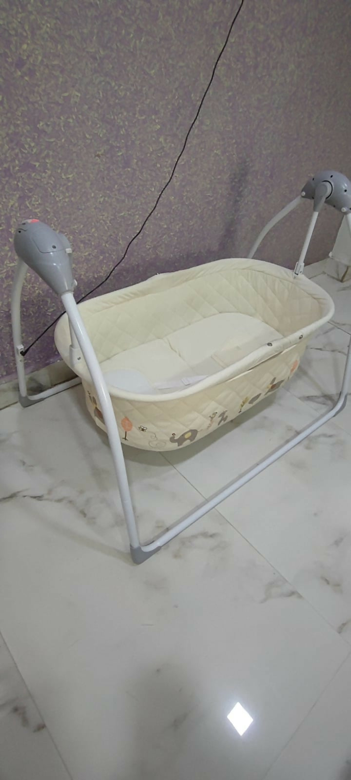 R FOR RABBIT Lullabies Automatic Baby Cradle Swing