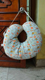 THE MOM STORE Extra Large Nursing / Feeding Pillow