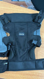 Little Pea 4-in-1 Baby Carrier – Ergonomic M-position support with 4 carry options for babies 3–20 kg.

