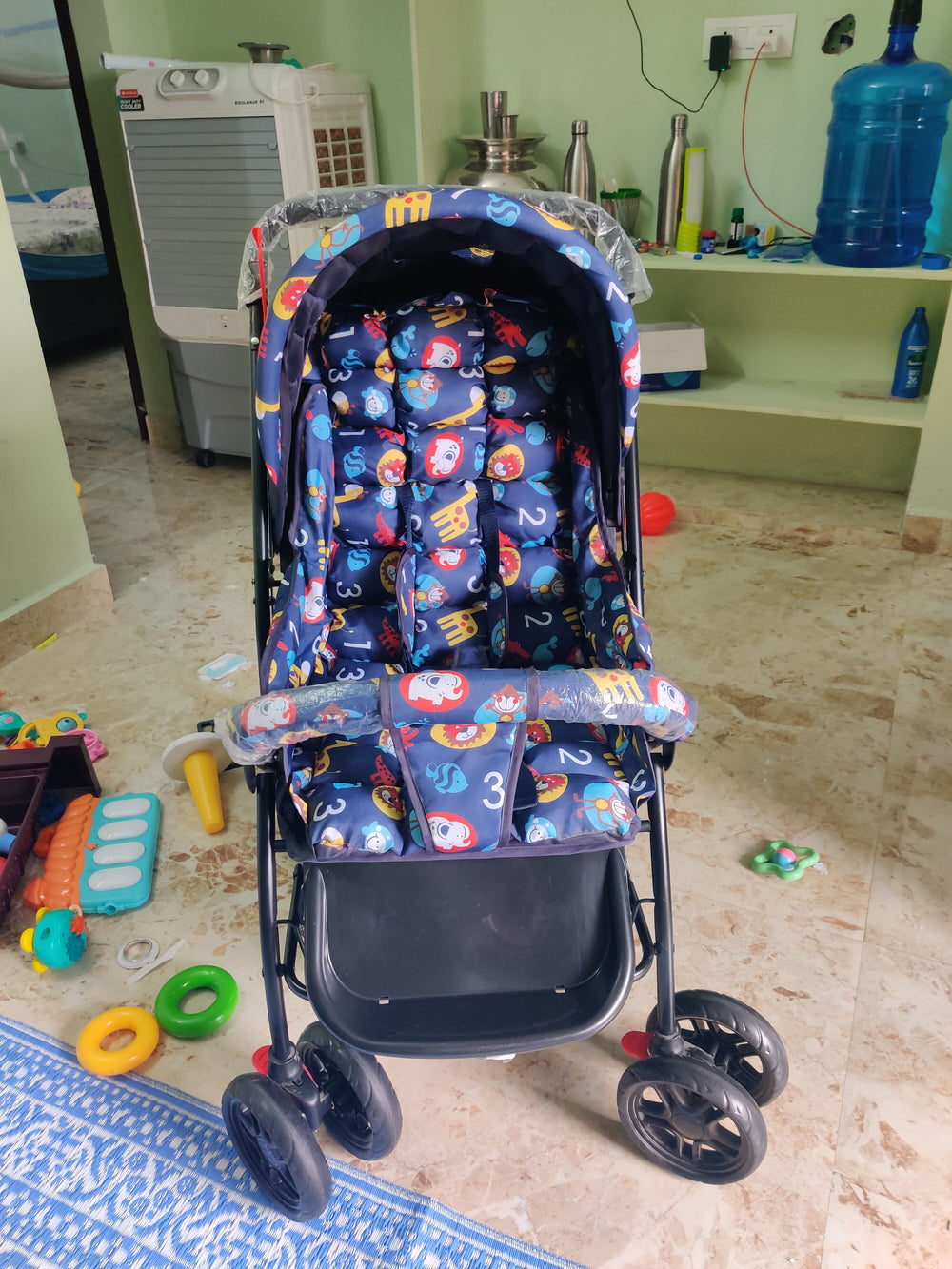 Babyhug Cosy Cosmo Reversible Baby Stroller/Pram