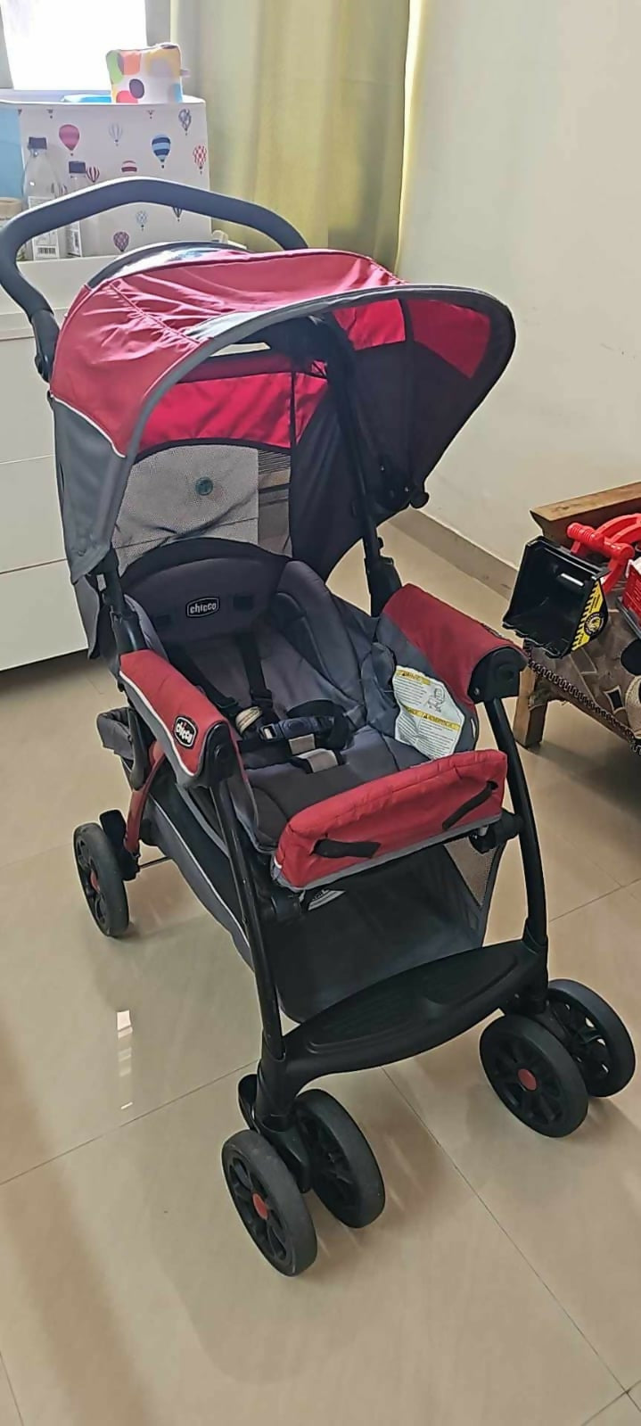 Discover unmatched comfort and style with the CHICCO Cortina CX Stroller/Pram, offering convenience and reliability for modern families on the move.