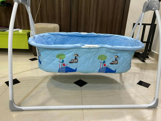 R FOR RABBIT lullabies cradle – safe, smart, and soothing automatic swing for your baby’s sweetest dreams.

