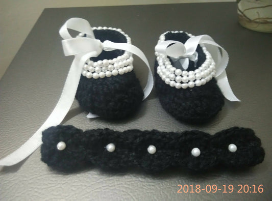 Baby Booties and headband set - PyaraBaby