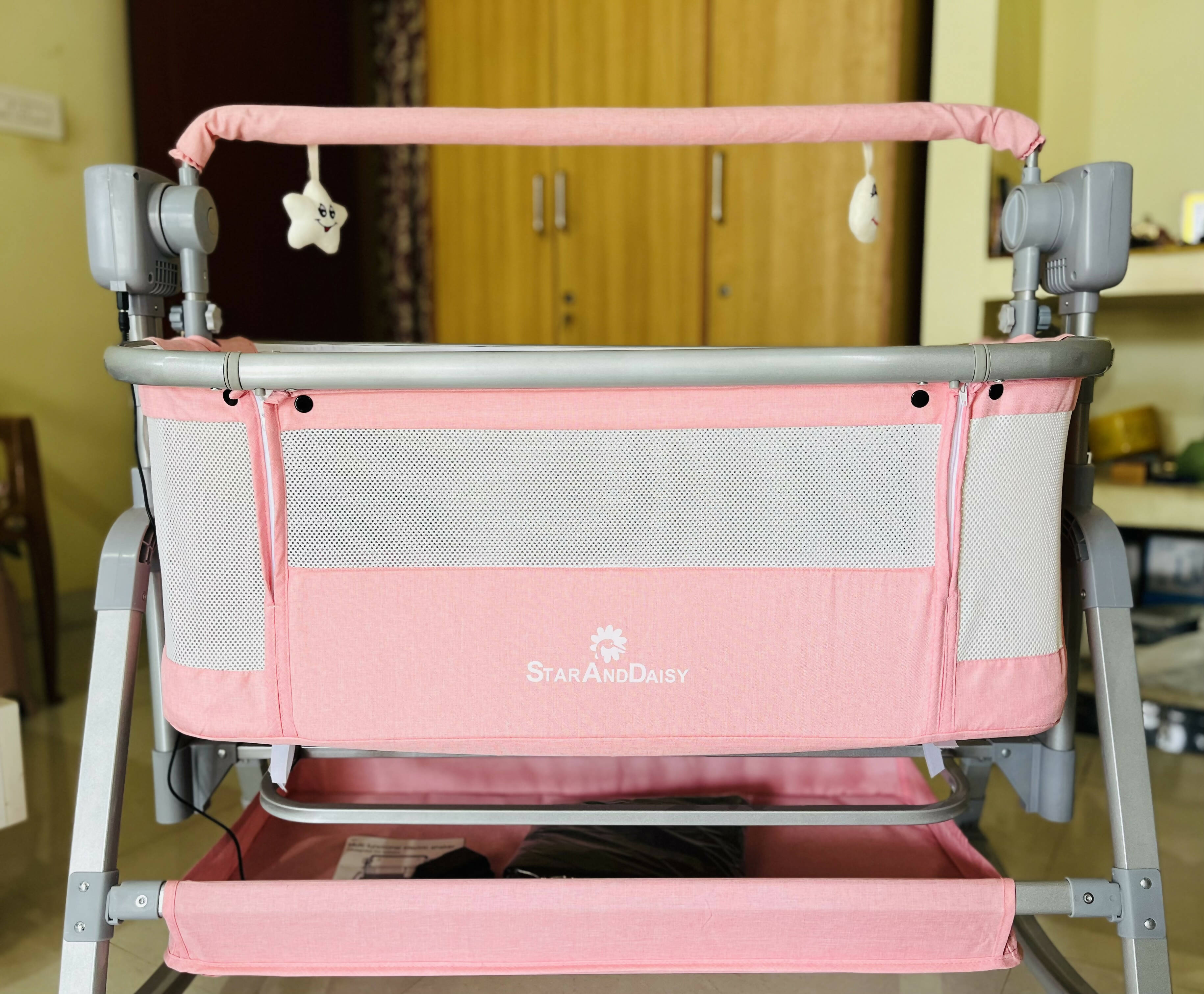 Automated Baby Swing Star and Daisy 