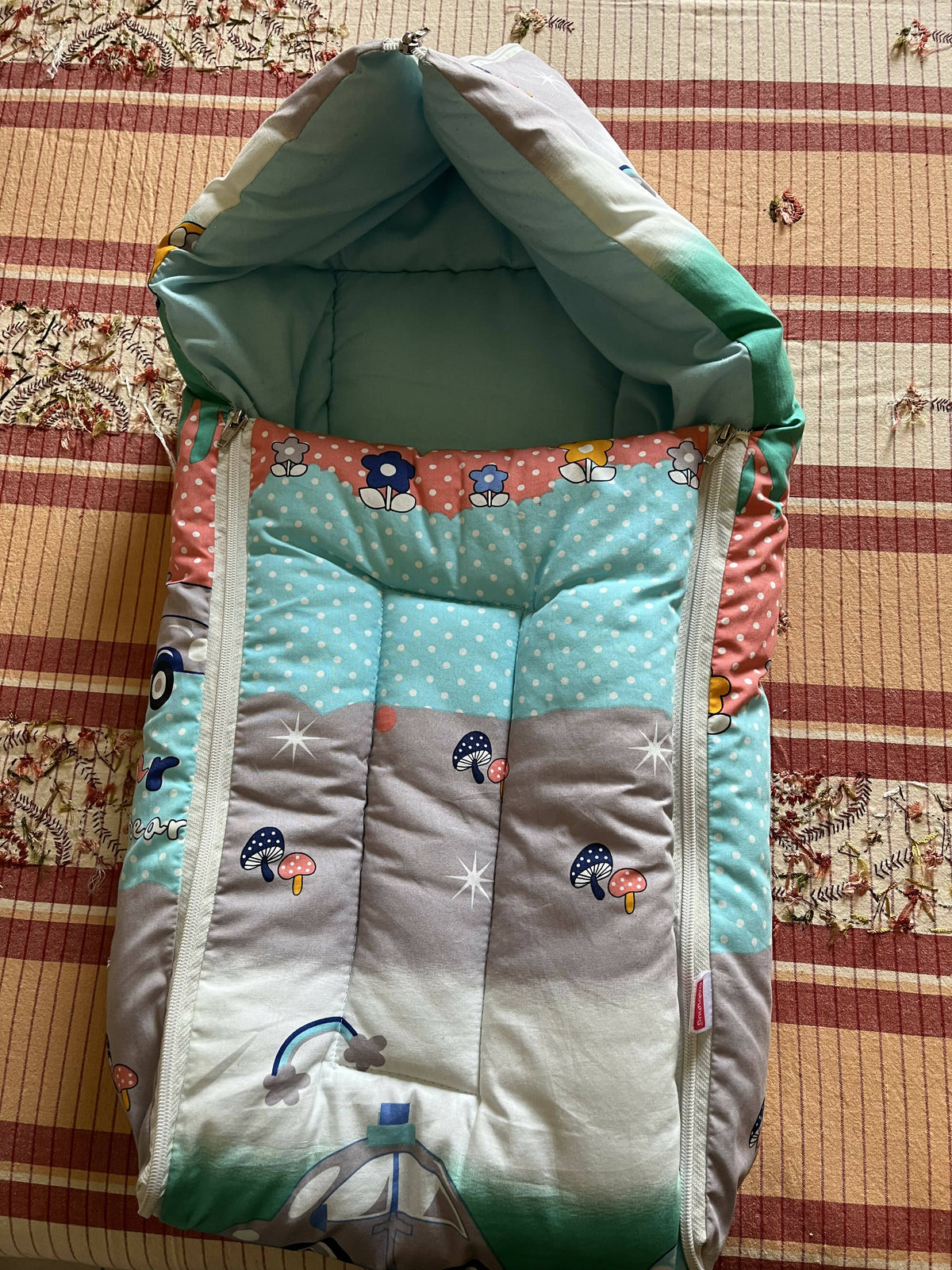 Babyhug Sleeping bag/Nest PyaraBaby
