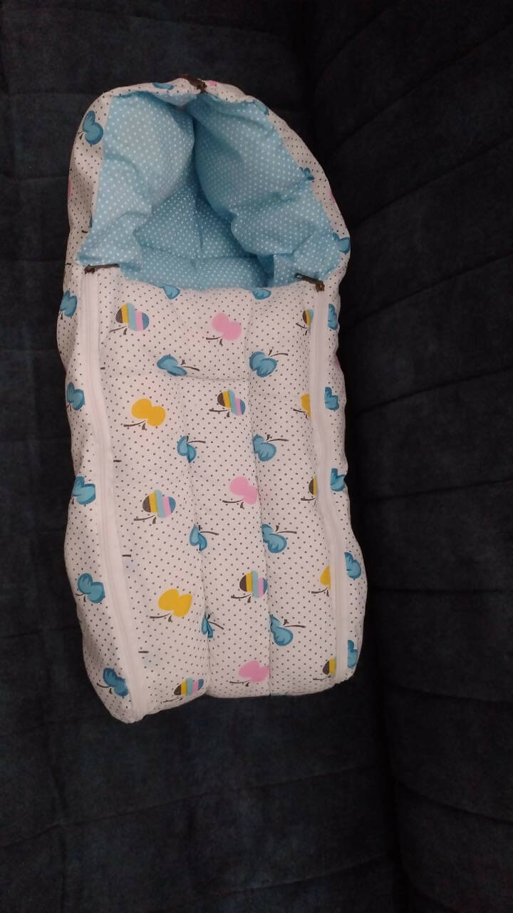 FISHER PRICE 3 In 1 Sleeping Cum Carry Bag with Apple Print