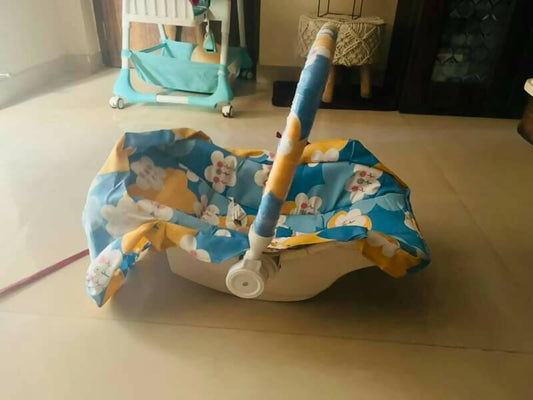Newborn Carry Cot
