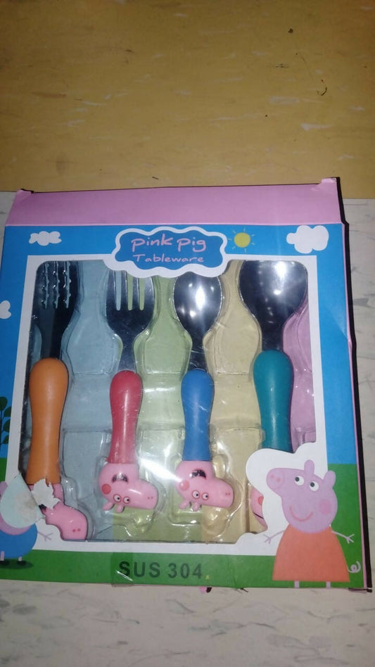 Make mealtime fun with our PEPPA PIG Tableware Set - featuring adorable fork and spoon sets for little Peppa Pig fans!