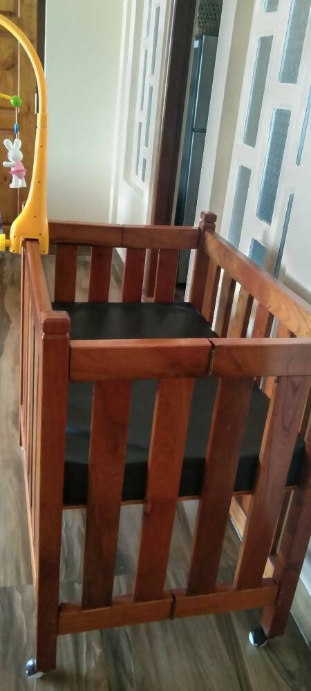 Customised Crib/Cot for Baby (Foldable), Dimensions:- 3*2 ft - PyaraBaby