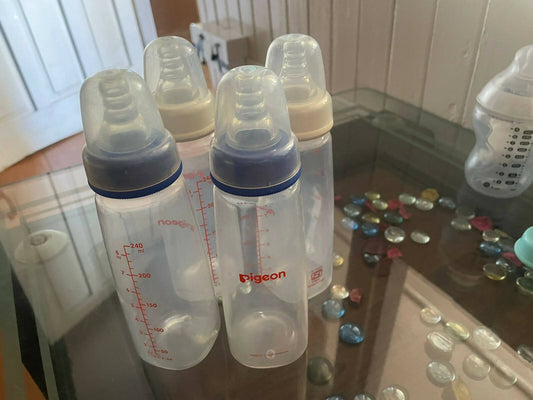 PIGEON Peristaltic Nursing Bottle, 240ml (Pack of 04)