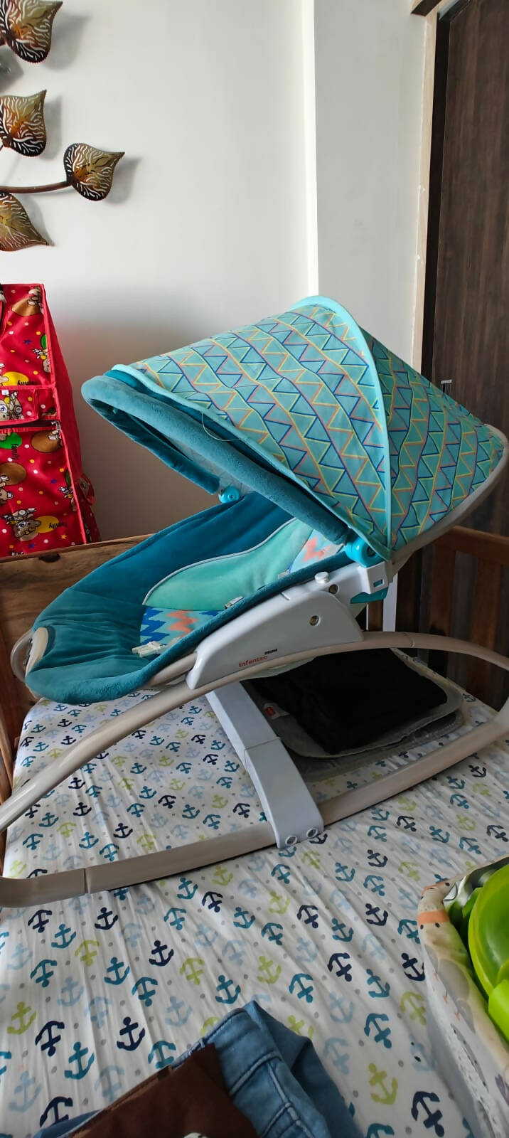 INFANTSO Baby Rocker - Comes with Toys, Battery Operated, Vibration , Music and 1 Pillow - PyaraBaby