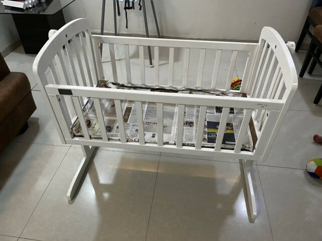 BABYHUG Joy Cradle, Dimensions - 98 x 57.5 x 81 cm - PyaraBaby