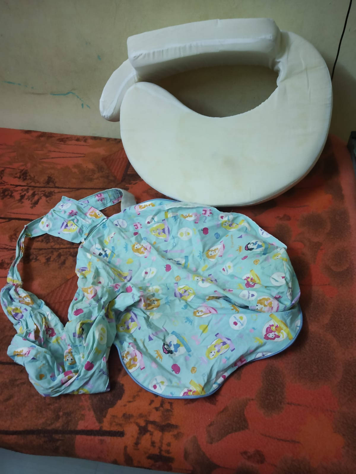 Feeding Pillow - PyaraBaby