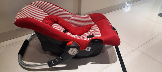 Babyhug carry cot