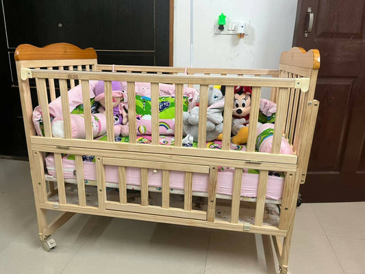 MEE MEE Cot/Crib for Baby, Dimensions: 100× 65 × 80 cm